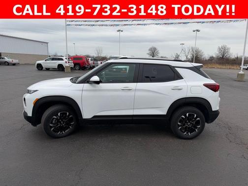Summit White 2022 Chevrolet Trailblazer LT