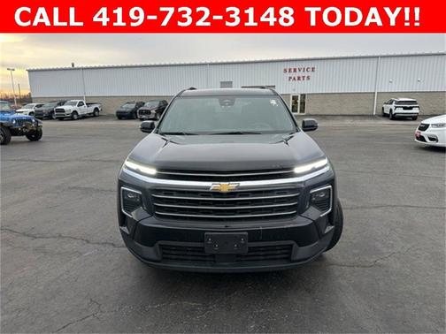 2025 Chevrolet Traverse LT