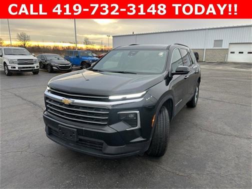 2025 Chevrolet Traverse LT