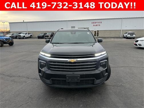 2025 Chevrolet Traverse LT