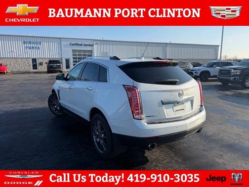 Platinum Ice Tri-Coat 2016 Cadillac SRX Performance Collection
