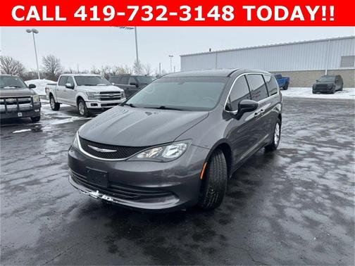 2017 Chrysler Pacifica Touring