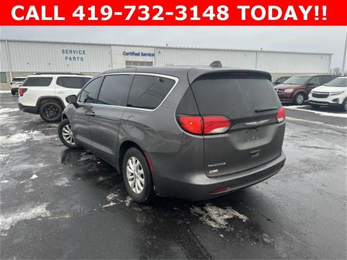 2017 Chrysler Pacifica Touring