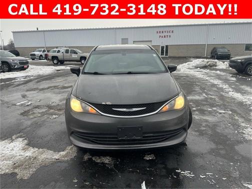 2017 Chrysler Pacifica Touring