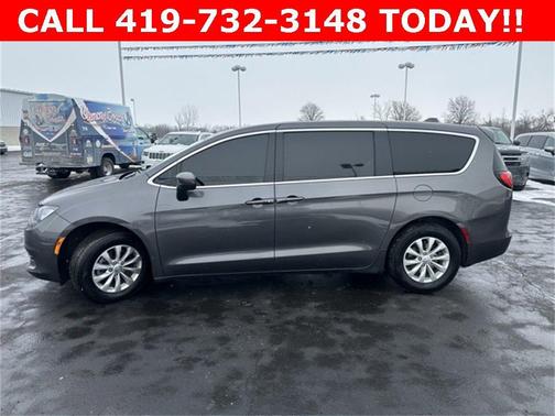 2017 Chrysler Pacifica Touring