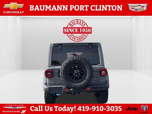 Sting Gray Clearcoat 2023 Jeep Wrangler 4xe Rubicon