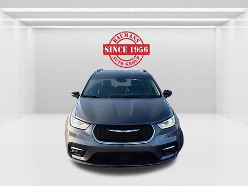 2022 Chrysler Pacifica Touring-L