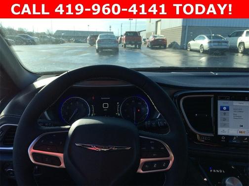 2026 Chrysler Pacifica Select AWD