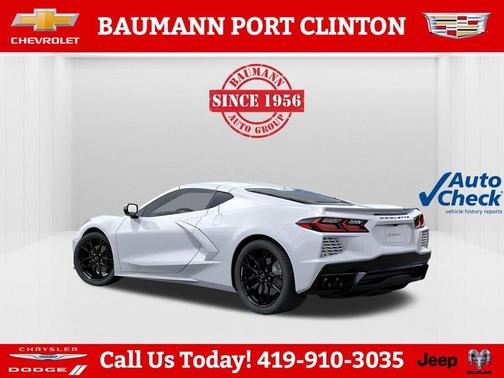 Arctic White 2026 Chevrolet Corvette Stingray w/1LT