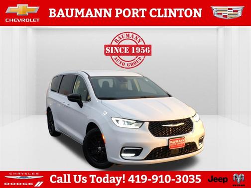 2024 Chrysler Pacifica Touring-L