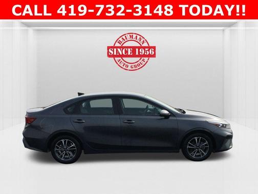 Gravity Gray 2022 Kia Forte LXS