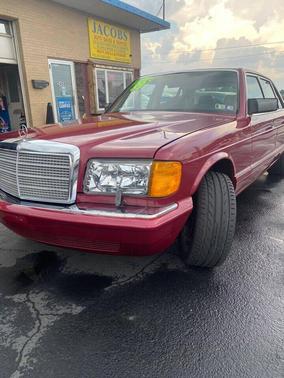1989 Mercedes-Benz S-Class 560SEL