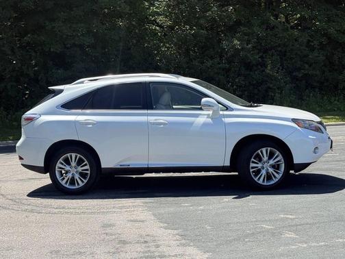Off White 2010 Lexus RX 450h Base