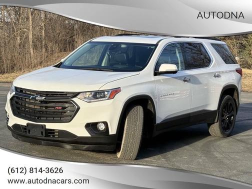 White 2021 Chevrolet Traverse RS