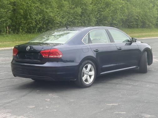 Night Blue Metallic 2015 Volkswagen Passat 1.8T Limited Edition
