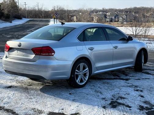 2015 Volkswagen Passat 2.0L TDI DSG SE w/Sunroof