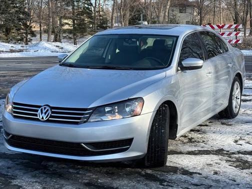 2015 Volkswagen Passat 2.0L TDI DSG SE w/Sunroof