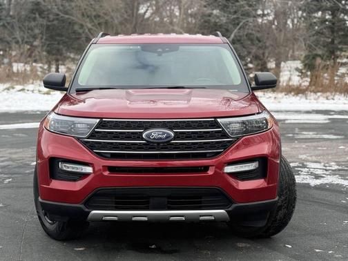 2020 Ford Explorer XLT AWD 4dr SUV