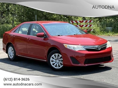 Barcelona Red Metallic 2013 Toyota Camry LE