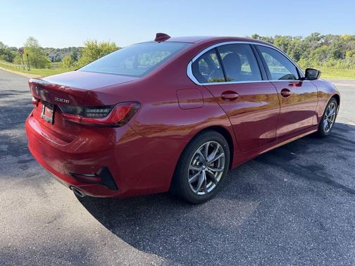 Melbourne Red Metallic 2021 BMW 330e 330e 4dr Sedan