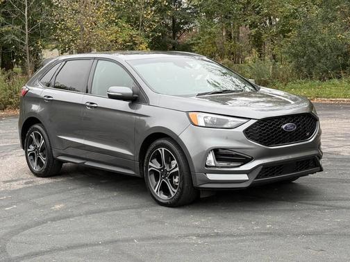 2022 Ford Edge ST