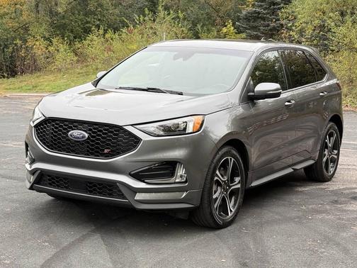 2022 Ford Edge ST