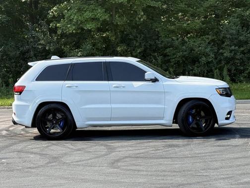 2015 Jeep Grand Cherokee SRT