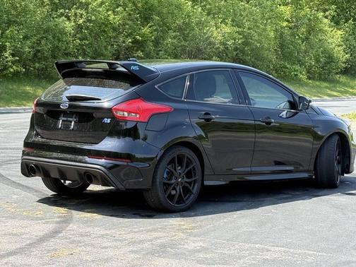 2016 Ford Focus RS Base