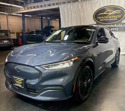 2021 Ford Mustang Mach-E California Route 1