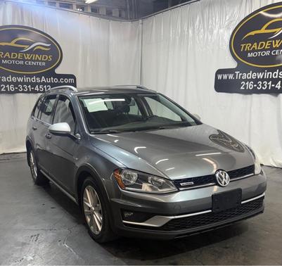 2017 Volkswagen Golf Alltrack TSI S