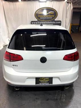 2015 Volkswagen Golf GTI 2.0T SE 4-Door