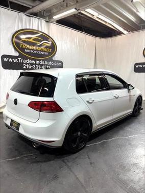 2015 Volkswagen Golf GTI 2.0T SE 4-Door