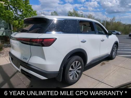 2022 INFINITI QX60 Pure