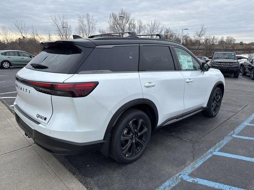 Radiant White/Black Obsidian 2026 INFINITI QX60 AUTOGRAPH