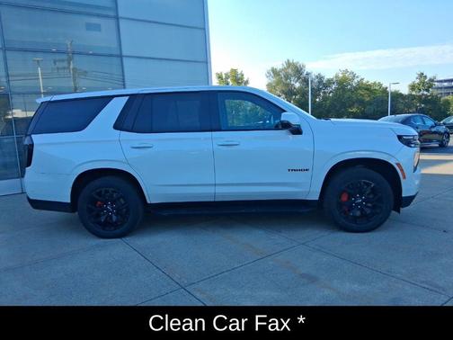 Iridescent Pearl Tricoat 2025 Chevrolet Tahoe 4WD RST