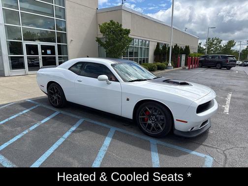White Knuckle Clearcoat 2018 Dodge Challenger R/T 392