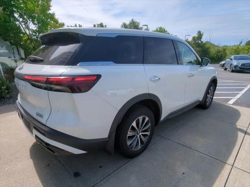 2022 INFINITI QX60 Pure