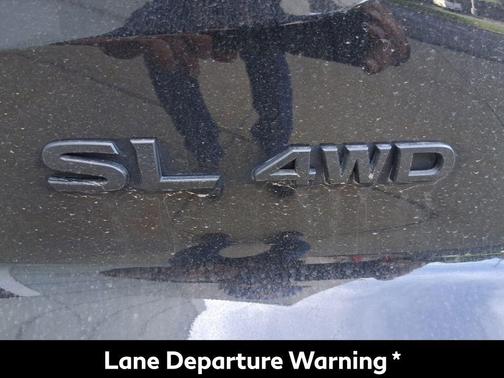 Super Black 2022 Nissan Pathfinder SL 4WD