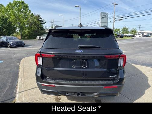 AGATE BLACK METALLIC 2025 Ford Explorer ST-Line