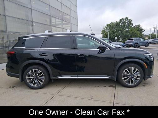 Mineral Black 2026 INFINITI QX60 LUXE AWD