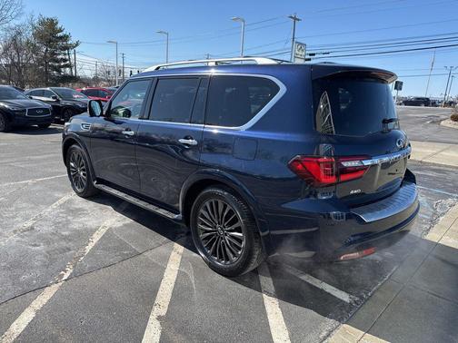 2023 INFINITI QX80 SENSORY AWD