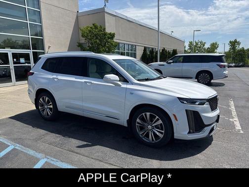 Crystal White Tricoat 2021 Cadillac XT6 Premium Luxury AWD
