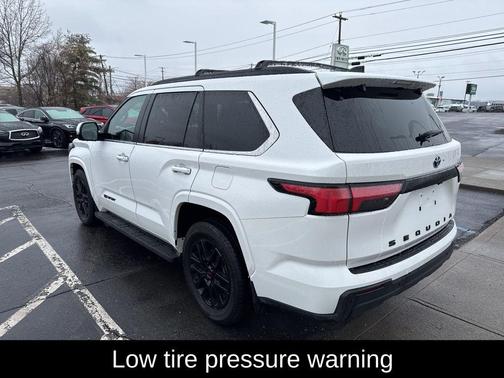 2024 Toyota Sequoia SR5