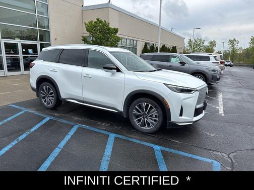Radiant White 2026 INFINITI QX60 LUXE AWD