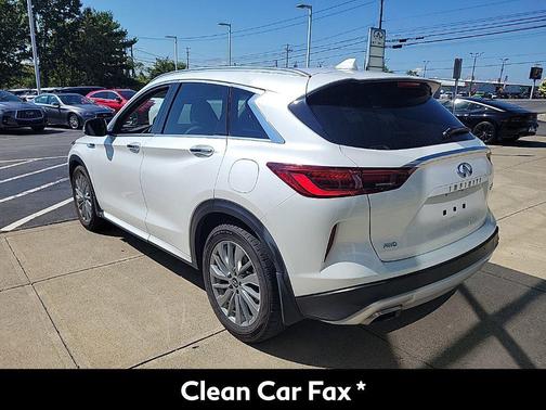 2023 INFINITI QX50 LUXE AWD