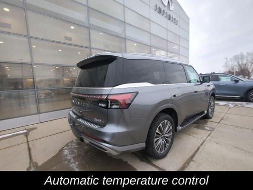 2025 INFINITI QX80 SENSORY AWD