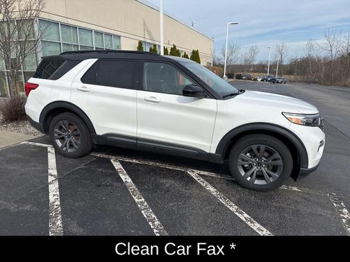 STAR WHITE MET TRI-COAT 2022 Ford Explorer XLT