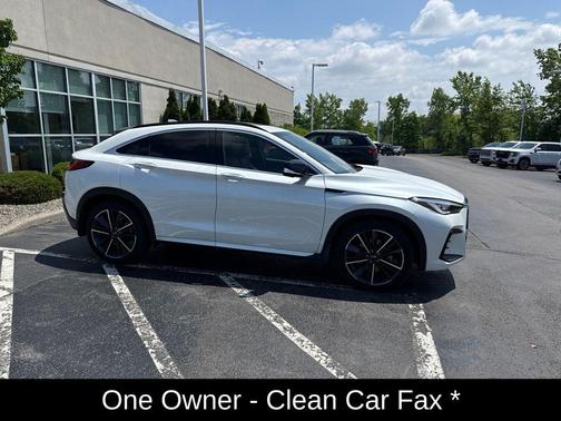 Radiant White 2025 INFINITI QX55 SENSORY