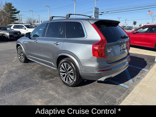 2020 Volvo XC90 T6 Momentum