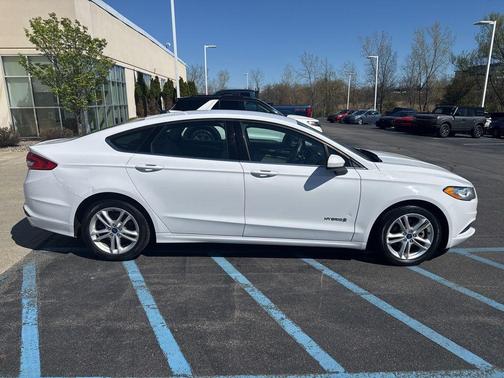 OXFORD WHITE 2018 Ford Fusion Hybrid S